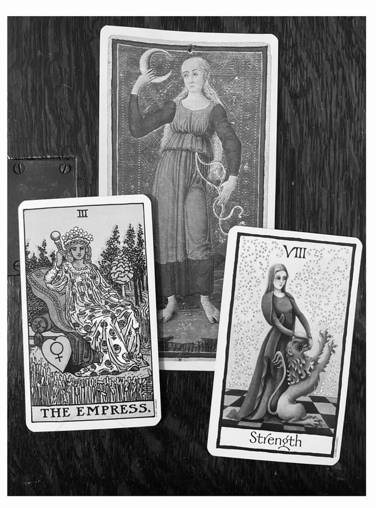 Image of Traditional Tarot Reading 