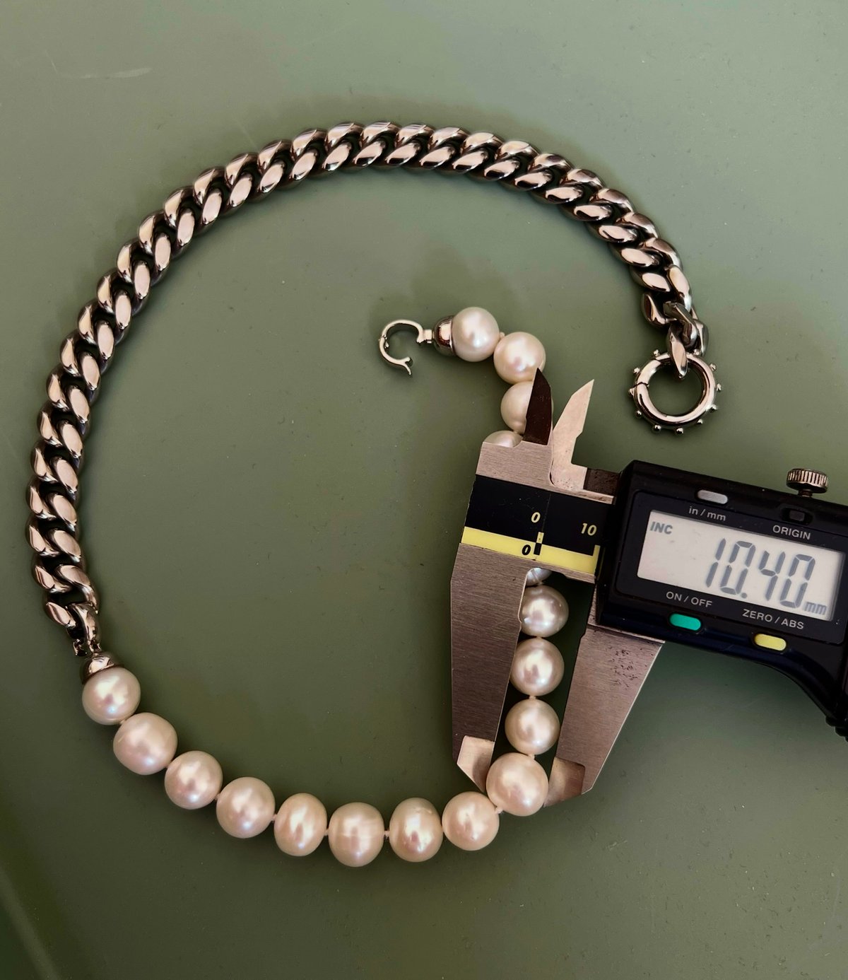 Image of Baroque pearl necklace with locks