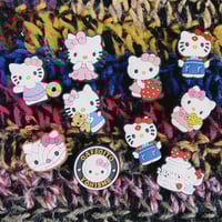 Image 2 of 5MM HELLO KITTY CROCHET HOOKS 