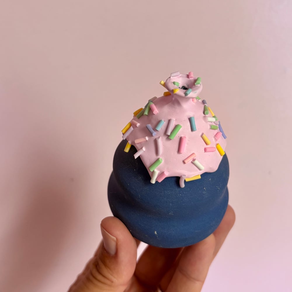 Image of Strawberry Cake Pot