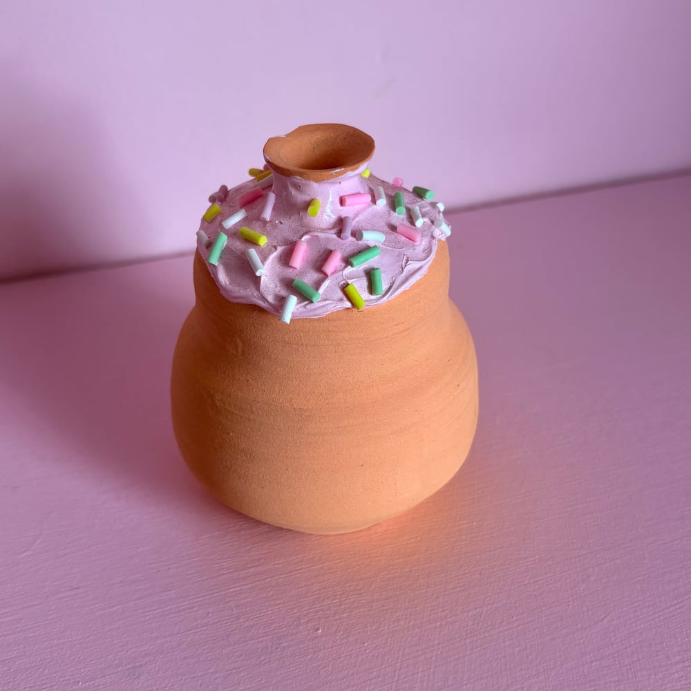Image of Strawberry Cake Pot