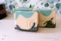 Image 3 of Orange Brown Harvest Moon Fall Autumn Soap, Vegan Soap Bar | Scent: Orange Cinnamon