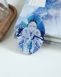 Image 3 of FF16 Eikon Oval Holographic Badges