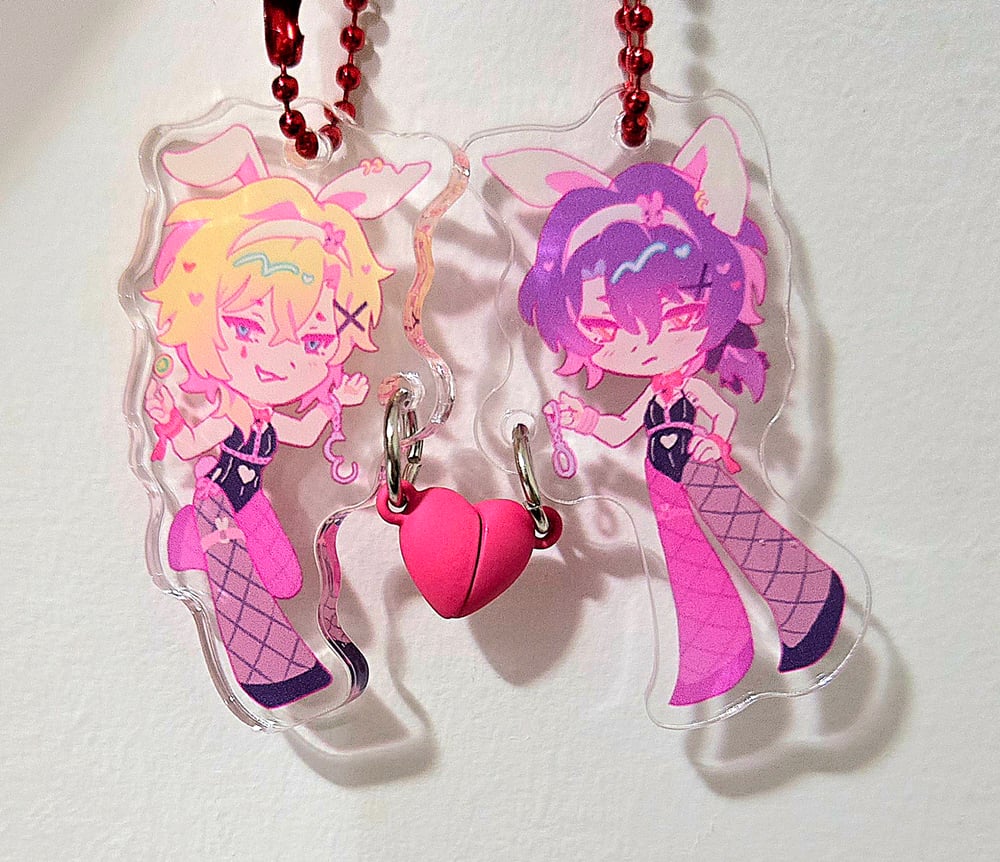 Image of RATIORINE & HAIKAVEH MAGNET HEART CHARM