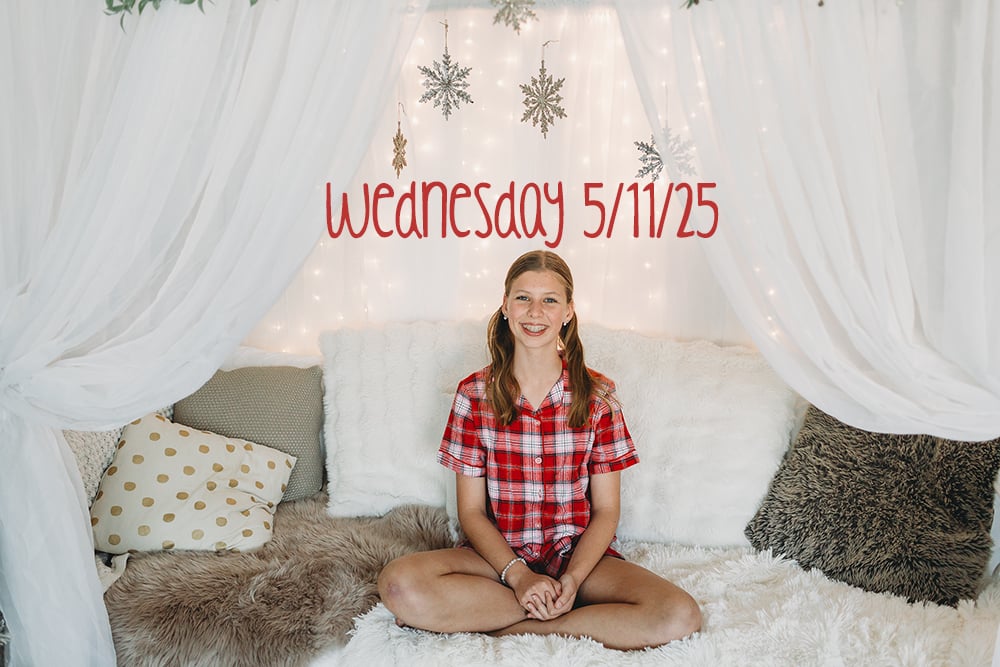Image of Christmas Mini Session - Wednesday 5/11/25