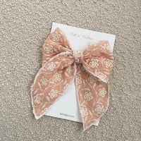 Embroidery Terracotta fable bow
