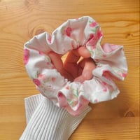 Image 1 of Pétale de rose