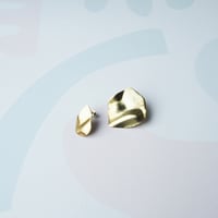 Image 4 of *NEW* Purl Mismatched Stud Earrings