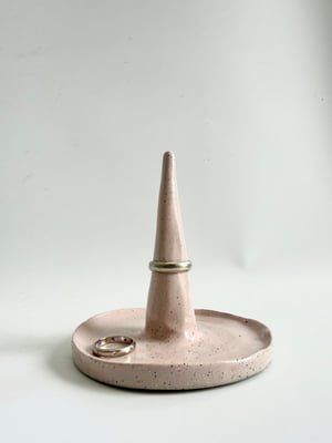 Image of Ring holders with dish 