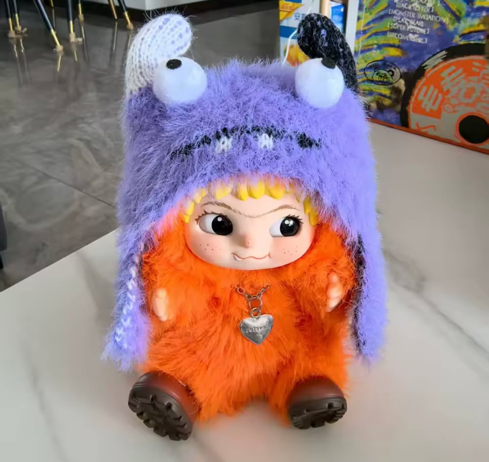 Image of Wakuku Fuzzy Fun Party Blind Box 🧡