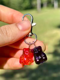 Image 1 of Twin Gummi Bear Clips 004
