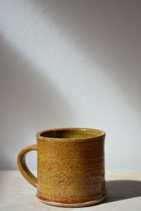 Image 3 of Short Mug Stamped - Honey