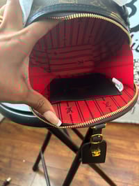 Image 2 of Louis Vuitton Boîte Chapeau Souple Round Bag