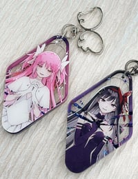 Image 1 of [PREORDER] Madoka & Homura Dry Flower Acrylic Charm