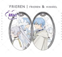 Image 2 of Frieren & Himmel Dry Flower Acrylic Charm