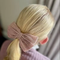 Pink Sapphire Bow / Large