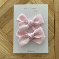 Dawn / Pastel pink linen bow