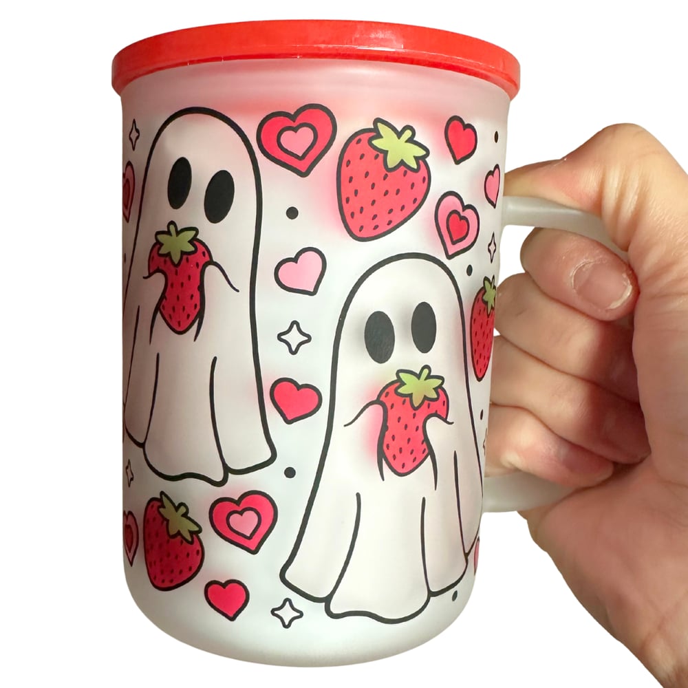 Image of Strawberry Ghosts 17oz Frosted Glass Mug👻🍓