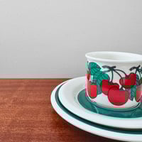 Image 2 of Arabia Finland Kirsikka Coffee Cup Trio Set