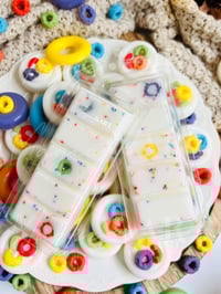 Image 1 of Fruity Cereal Snap Bar