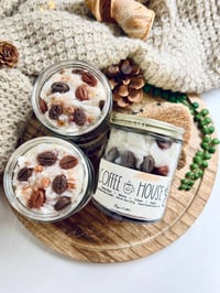 Image 1 of Coffee Scented Candle: Fresh Brewed Coffee, Mocha, Cream