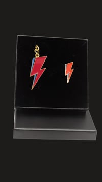 Image 1 of Lightning Bolt Keyring and Badge Set