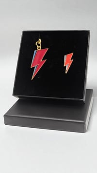 Image 2 of Lightning Bolt Keyring and Badge Set