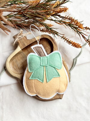 Image of Felt Bow Pumpkin decorations