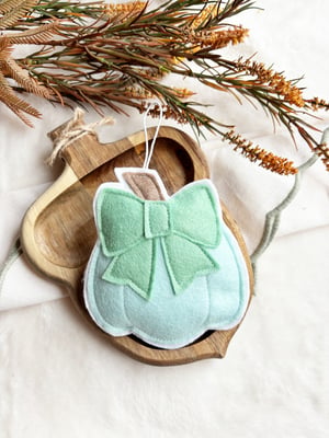 Image of Felt Bow Pumpkin decorations