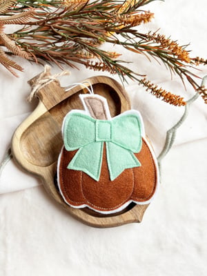 Image of Felt Bow Pumpkin decorations