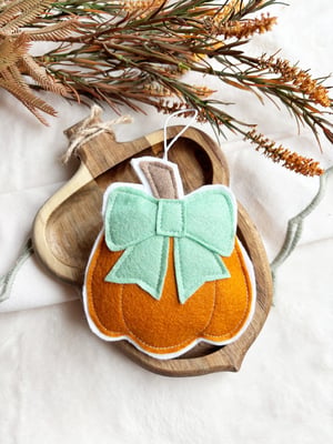 Image of Felt Bow Pumpkin decorations 