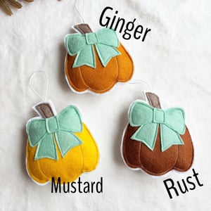 Image of Felt Bow Pumpkin Bookmarks