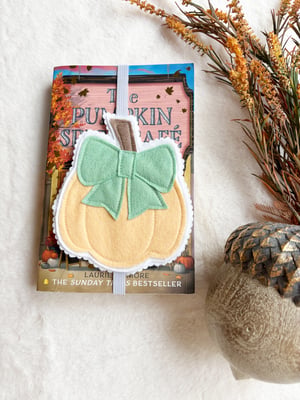 Image of Felt Bow Pumpkin Bookmarks
