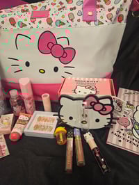 Image 5 of Hello Kitty Travel Bag Bundle 