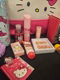 Image 6 of Hello Kitty Travel Bag Bundle 