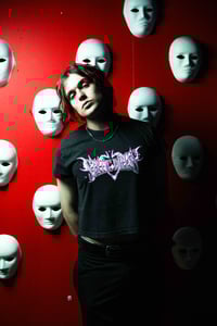 Image 2 of 'platinum end' cropped t-shirt