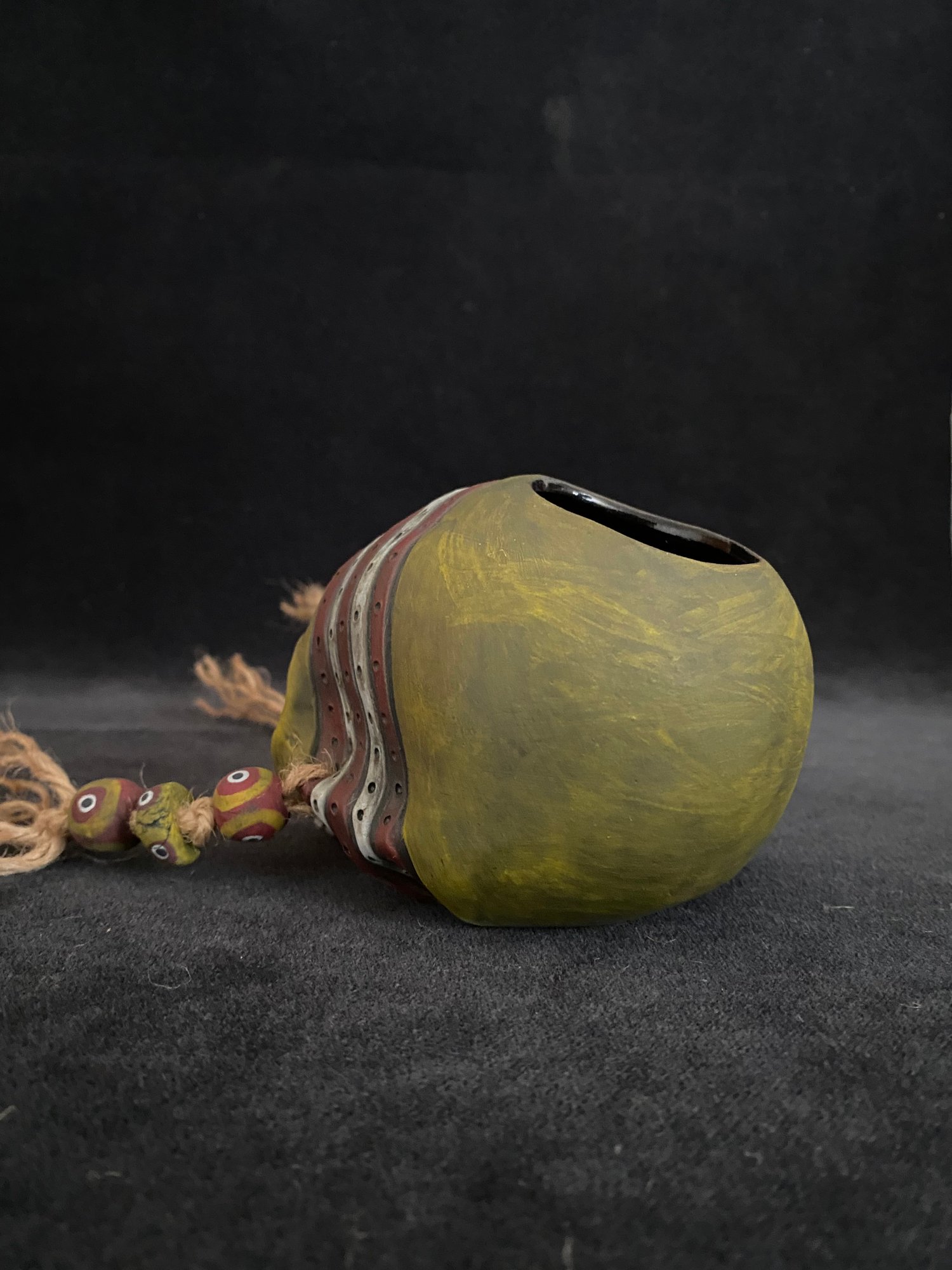 Image of Mini Trophy Skull Mug (aa)