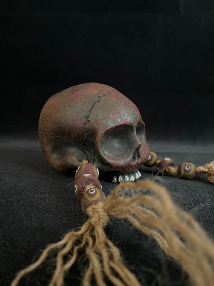 Image of Mini Trophy Skull Mug (dd)