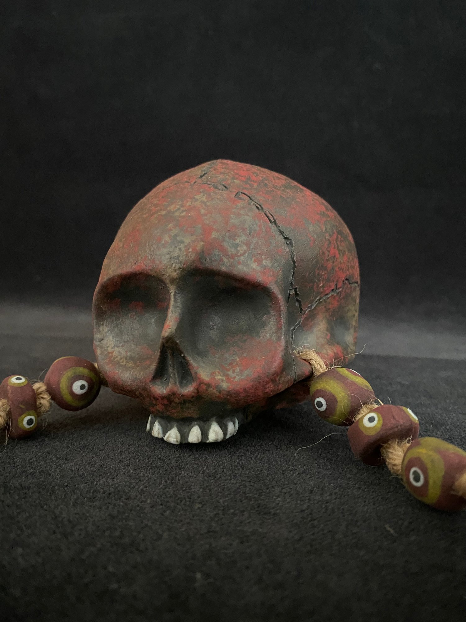 Image of Mini Trophy Skull Mug (dd)