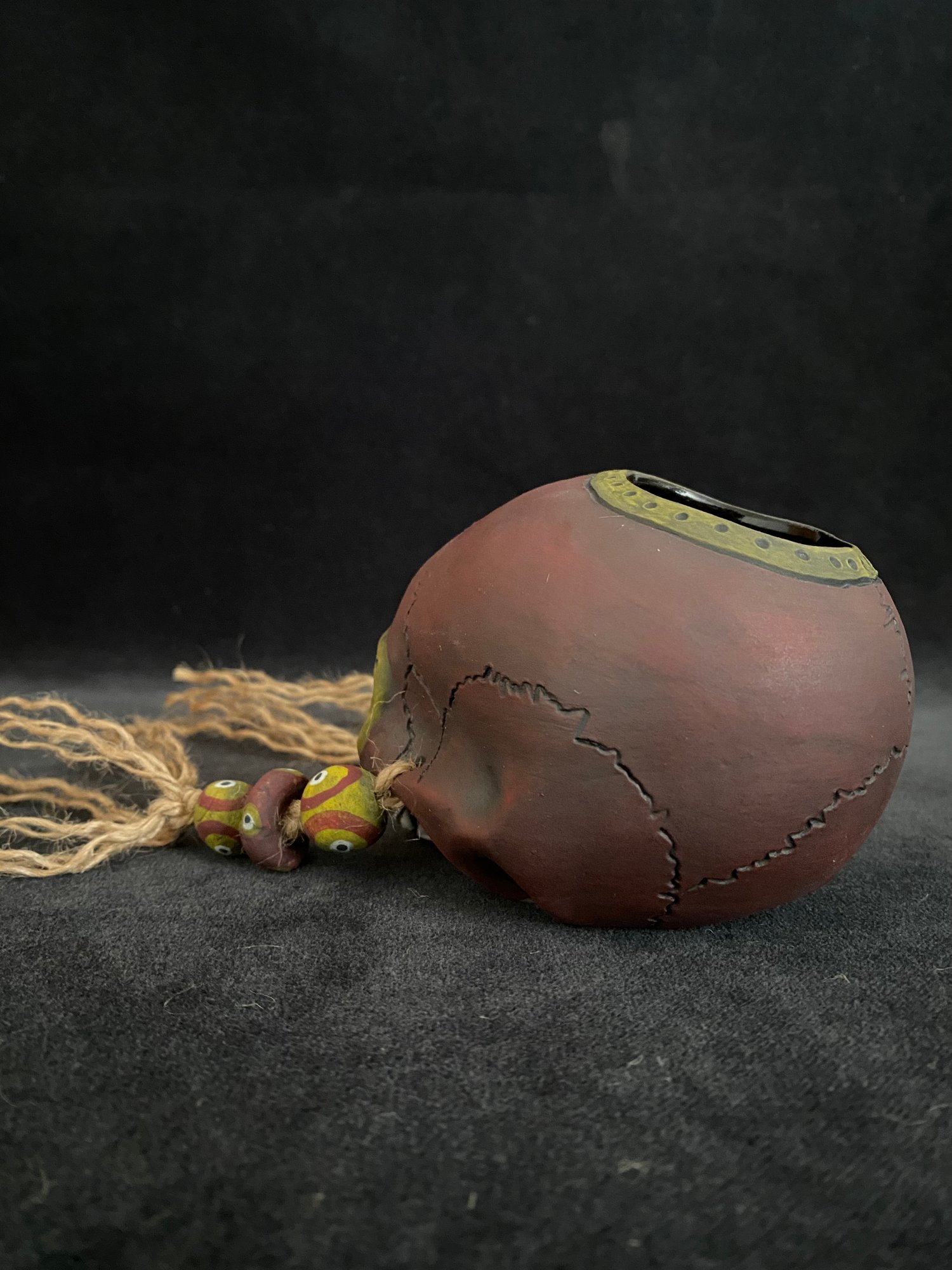 Image of Mini Trophy Skull Mug (ee)