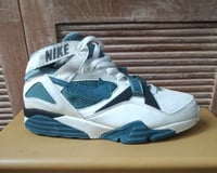 Image 3 of NIKE AIR TRAINER MAX SIZE 8.5US 42EUR 