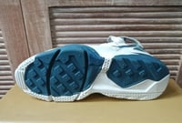 Image 5 of NIKE AIR TRAINER MAX SIZE 8.5US 42EUR 