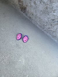 Image 4 of uhani PRAVO SRCE // REAL HEART earrings