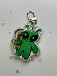 Image 3 of Alien with Kebab keychain