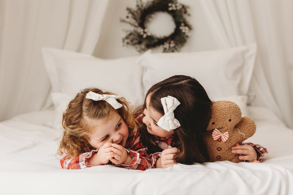 Image of Indoor Christmas mini session // Tuesday 4th November 2025 // £50 non refundable deposit