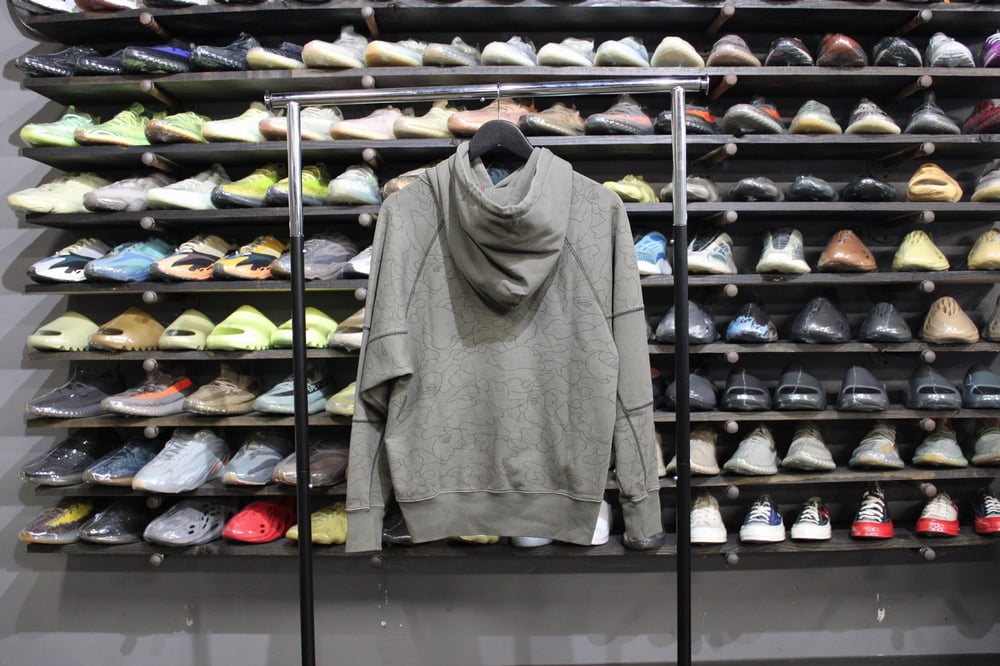 BAPE PULLOVER HOODIE "CAMO OUTLINES" (DARK GREY)