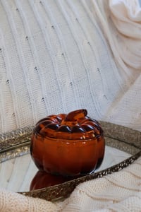 Image 2 of Apples + Maple Bourbon - 5oz Soy Candle 