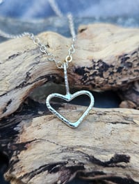 Image 2 of Classic Sterling Silver Wire Heart Necklace 