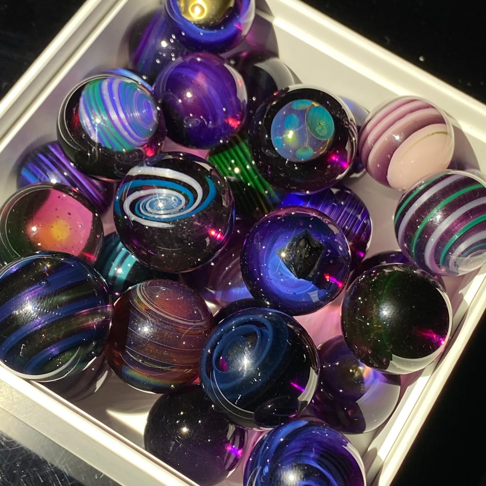 Image of 2025 Gold Amethyst Mystery Proton drop