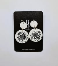 Image 1 of Black and White Contemporary Florals: (PCE010)